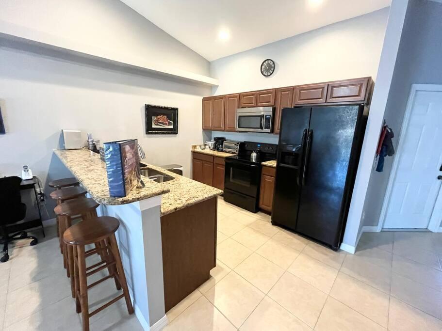 Debbie'S 3-Bedroom Apartment In A Duplex 케이프코럴 외부 사진