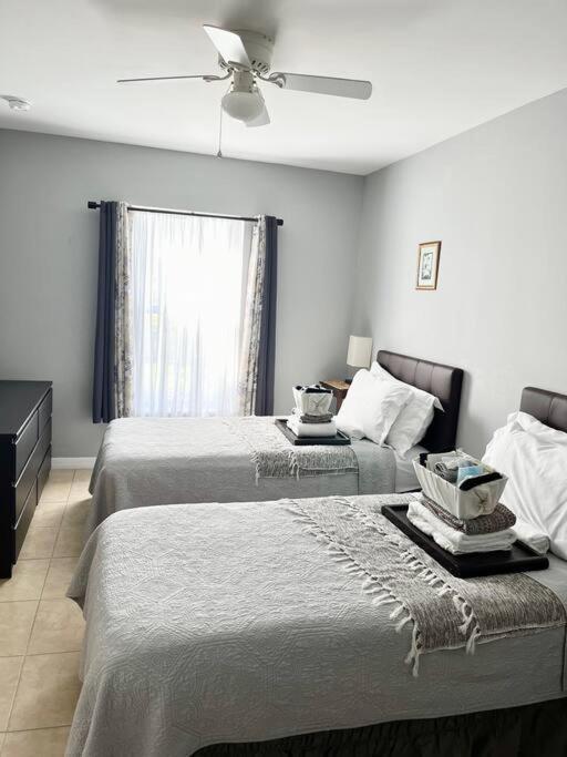 Debbie'S 3-Bedroom Apartment In A Duplex 케이프코럴 외부 사진